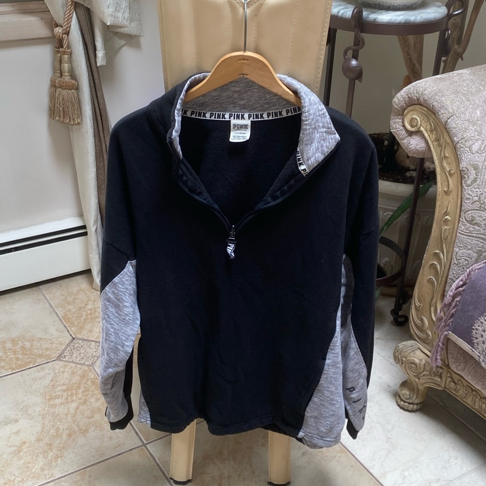 PINK Victoria's Secret Black and Gray Pullover size L vintage